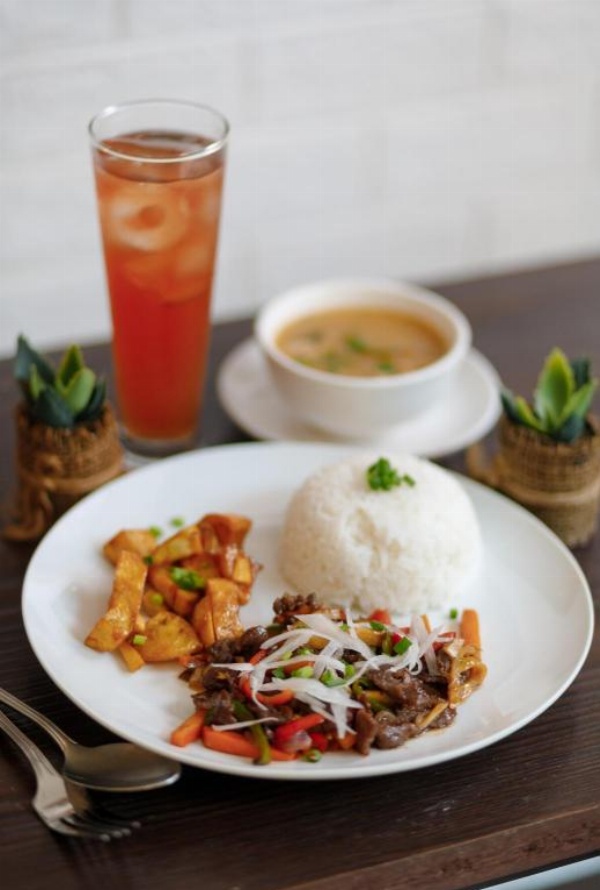 Regency Grand Suites image 36