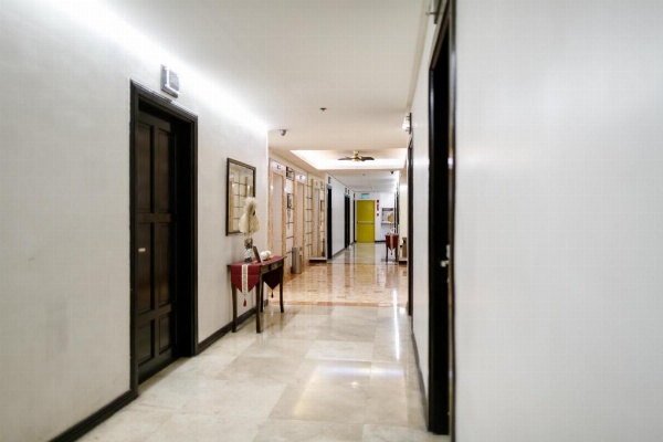 Regency Grand Suites image 41